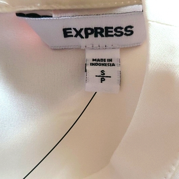 NWT Express Keyhole Blouse Size Small - Picture 4 of 4